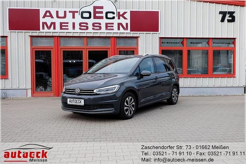 Gebraucht VW Touran Active 150 PS (110 kW) 2022 Grau Van / Kleinbus