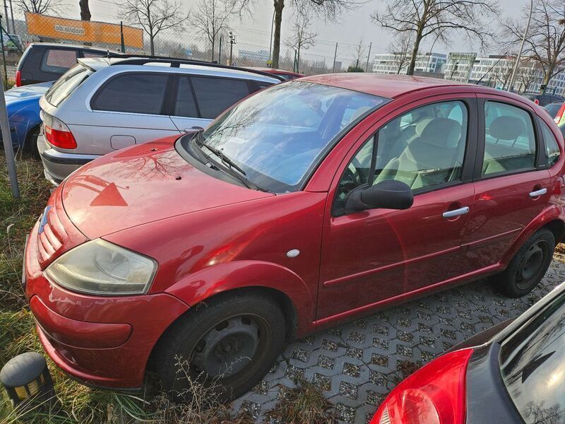 Rot Gebraucht 2003 Citroën C3 Exclusive Kleinwagen | 2.599 € (Guter Preis) - Bild 1/4