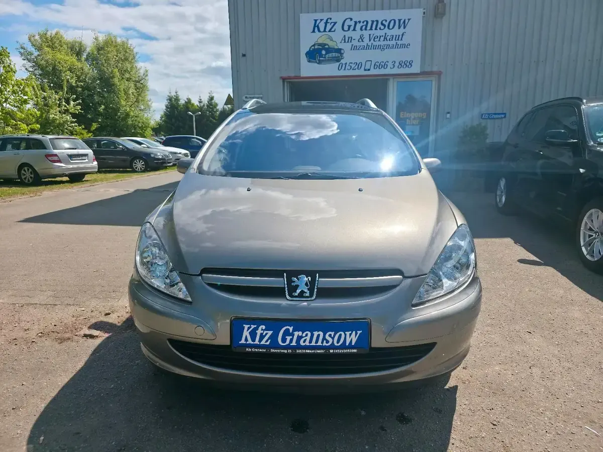 Gebraucht Peugeot 307 109 PS (80 kW) 2003 Gold Kombi