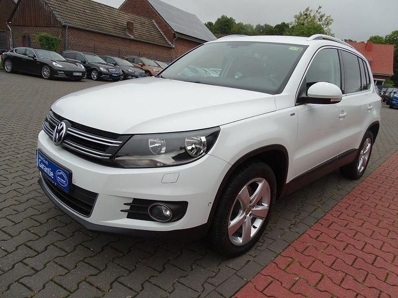 Weiß Gebraucht 2014 VW Tiguan Sportline SUV | 12.980 € (Fairer Preis) - Bild 1/4