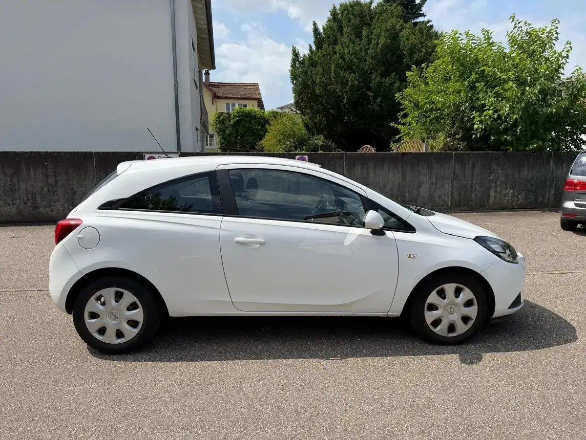 Gebraucht Opel Corsa Active 90 PS (66 kW) 2017 Weiß Kleinwagen