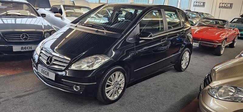 Gebraucht Mercedes A150 Elegance 95 PS (69 kW) 2009 Schwarz Limousine