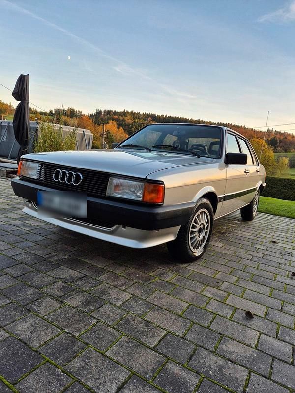 Second-hand Audi 80 75 CP (55 kW) 1986 Gri Berlinǎ