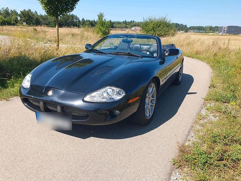 Schwarz Gebraucht 1998 Jaguar XKR Cabrio | 24.999 € (Teuer) - Bild 1/4