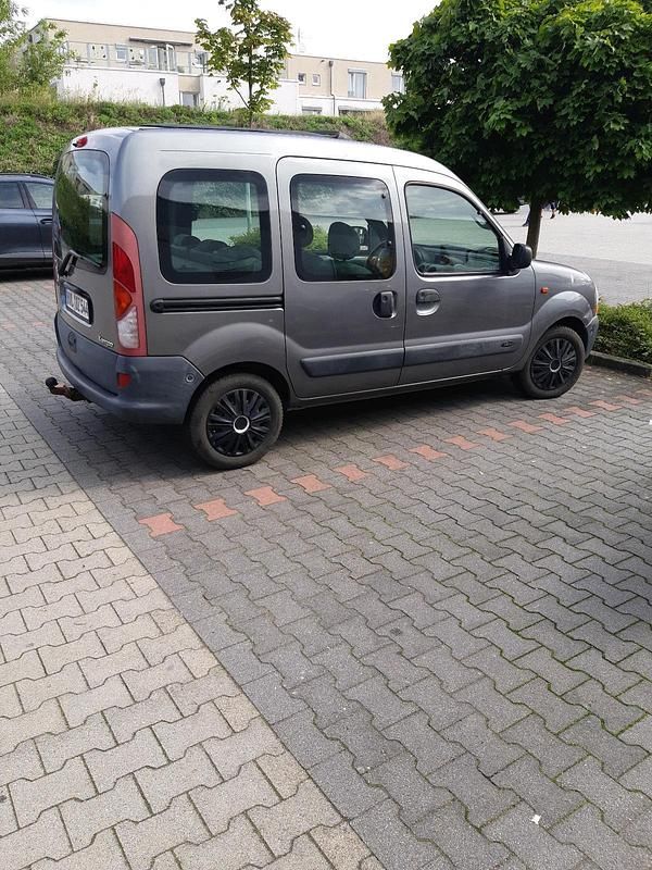 Andere außenfarben Gebraucht 2002 Renault Kangoo Van / Kleinbus | 2.900 € (Etwas zu teuer) - Bild 1/4