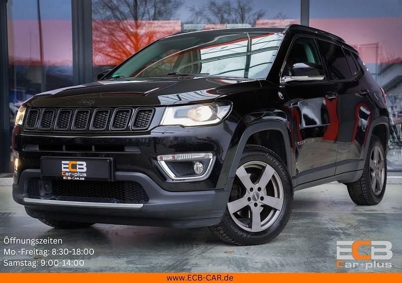Schwarz Gebraucht 2017 Jeep Compass SUV | 7.890 € - Bild 1/4