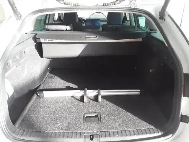 Gebraucht Skoda Octavia Tour 150 PS (110 kW) 2025 Moonweiß perleffekt Kombi