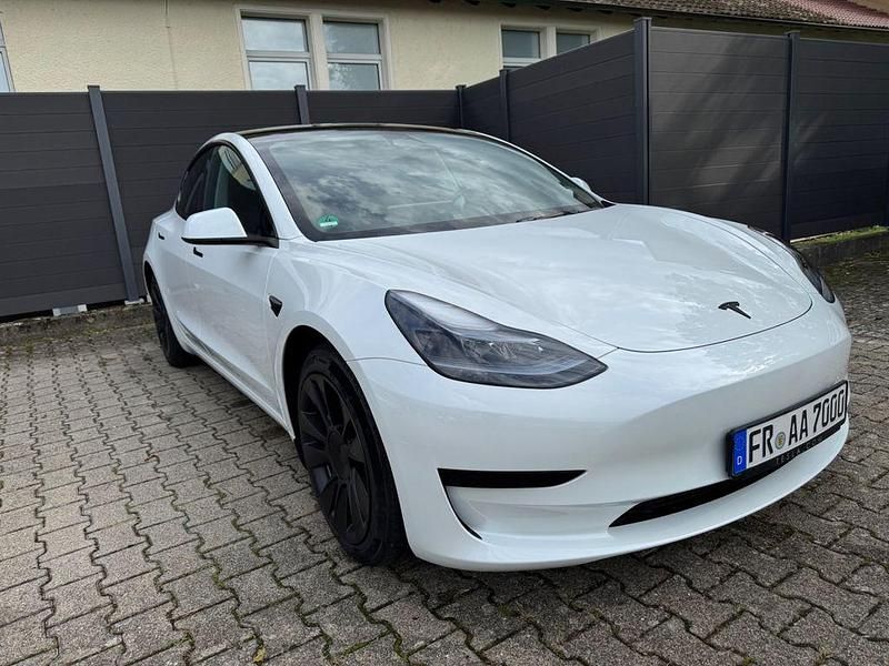 Gebraucht Tesla Model 3 Standard Range Plus 208 kW (283 PS) 2023 Weiß Limousine