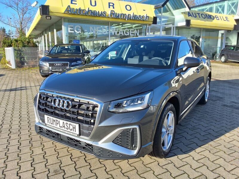 Detonagrau Gebraucht 2024 Audi Q2 S-Line SUV | 29.900 € (Guter Preis) - Bild 1/4