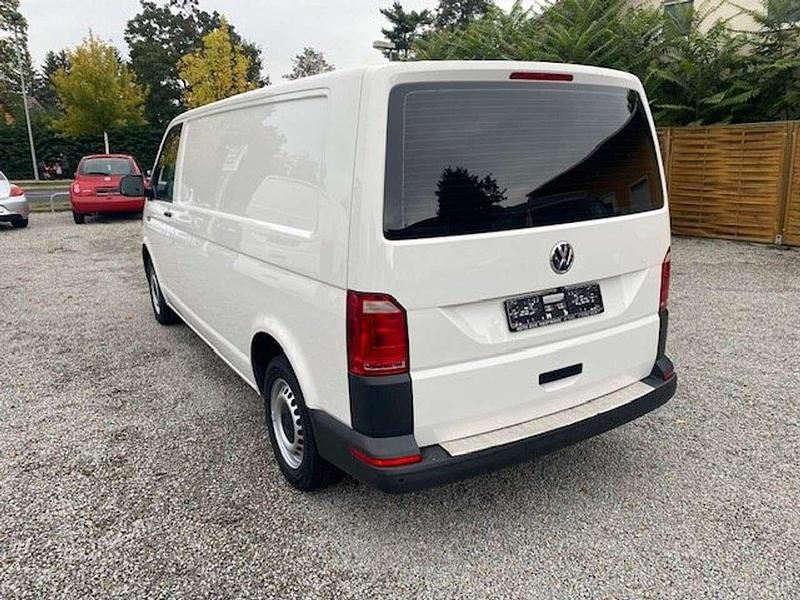 Gebraucht VW Transporter 84 PS (61 kW) 2019 Candyweiß Van