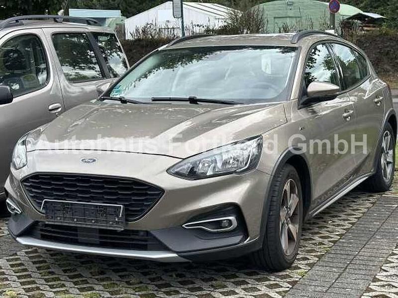 Grau Gebraucht 2019 Ford Focus Active Limousine | 14.690 € (Guter Preis) - Bild 1/4