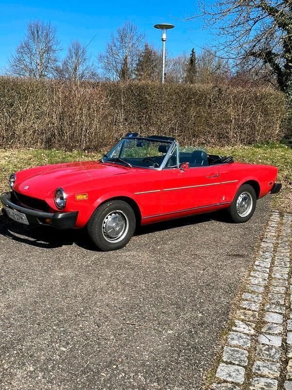 Rot Gebraucht 1977 Fiat 124 Cabrio | 20.000 € - Bild 1/4