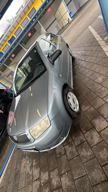 Gebraucht Skoda Fabia 85 PS (62 kW) 2005 Grau Limousine