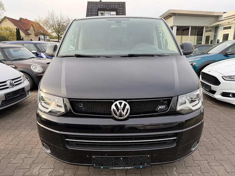 Second-hand VW T5 Highline 179 CP (131 kW) 2015 Negru Van