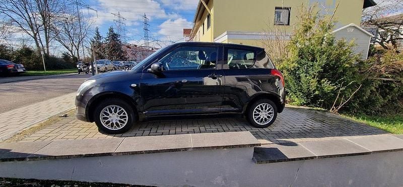 Gebraucht Suzuki Swift Comfort 92 PS (67 kW) 2009 Schwarz Kleinwagen