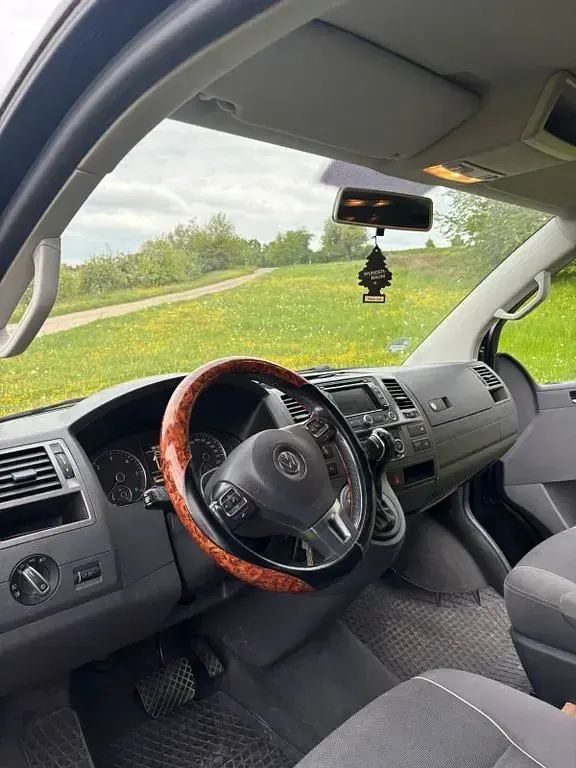 Usata VW T5 Startline 140 CV (102 kW) 2015 Nero Furgone
