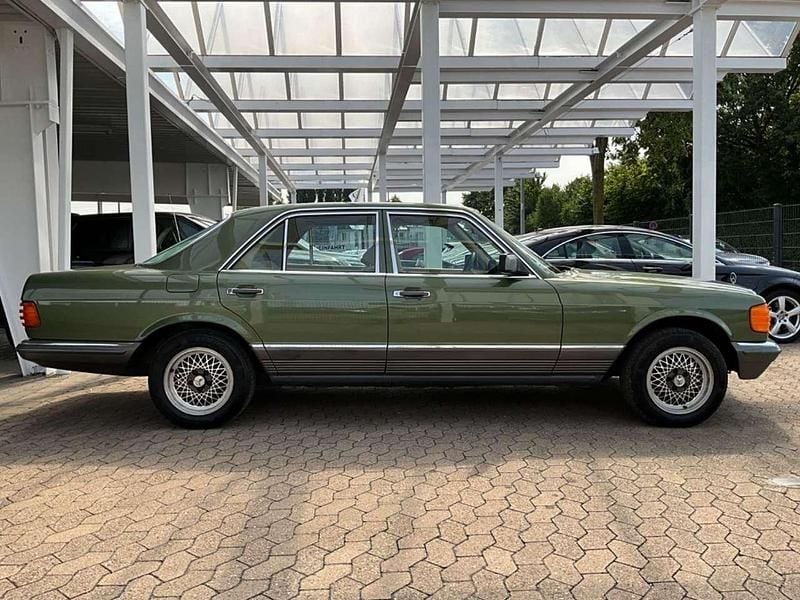 Grün Gebraucht 1983 Mercedes S280 SE Limousine | 14.950 € - Bild 1/4