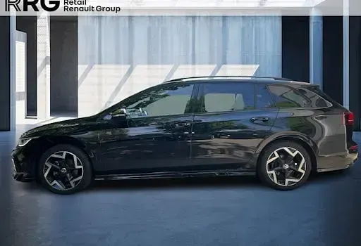 Gebraucht VW Golf VIII R-line 150 PS (110 kW) 2025 Grenadillschwarz metallic Kombi