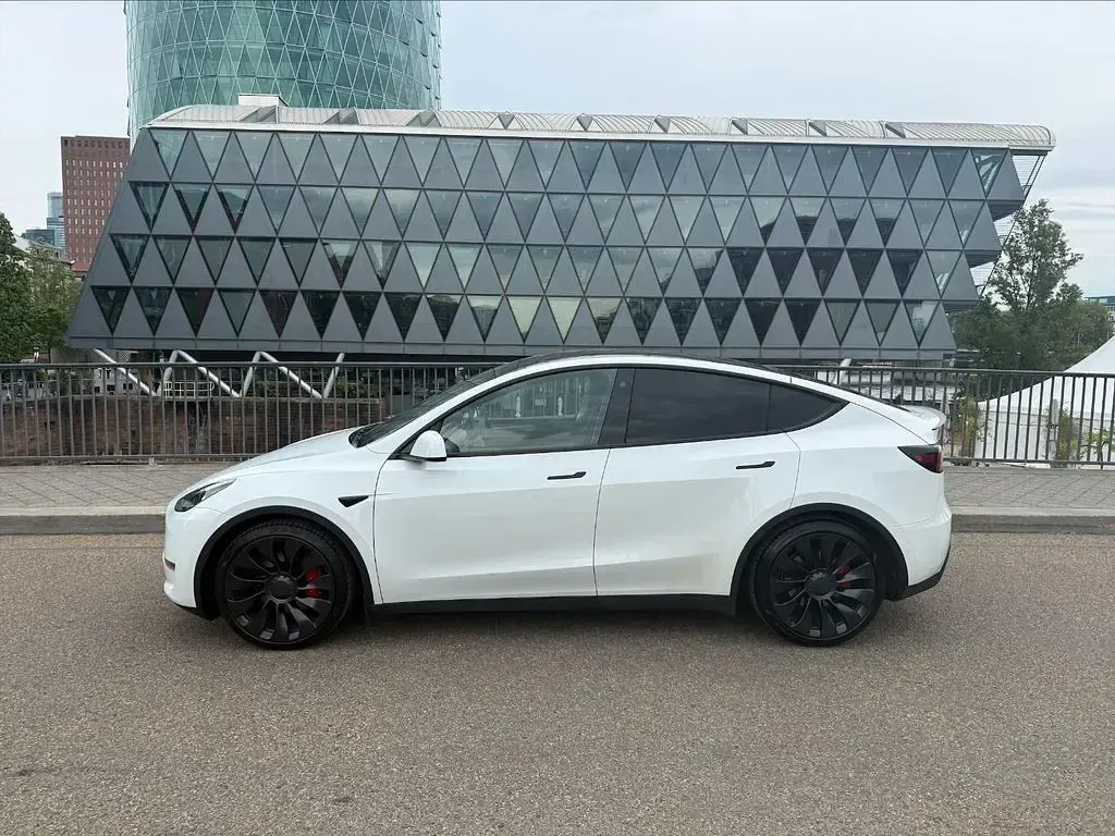 Usado Tesla Model Y Performance 392 kW (534 CV) 2022 Blanco SUV