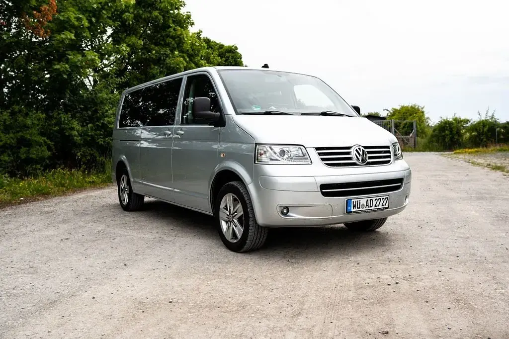 Gebraucht VW Caravelle 174 PS (127 kW) 2008 Silber Van