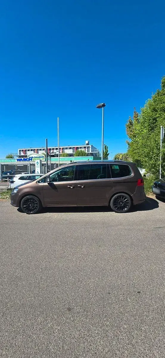 Gebraucht VW Sharan 170 PS (125 kW) 2011 Braun Van / Kleinbus