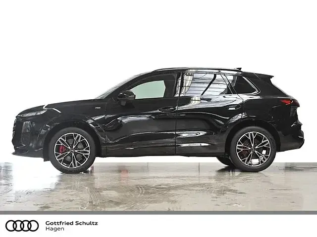 Gebraucht Audi Q3 S-Line 265 PS (194 kW) 2025 Mythosschwarz metallic SUV
