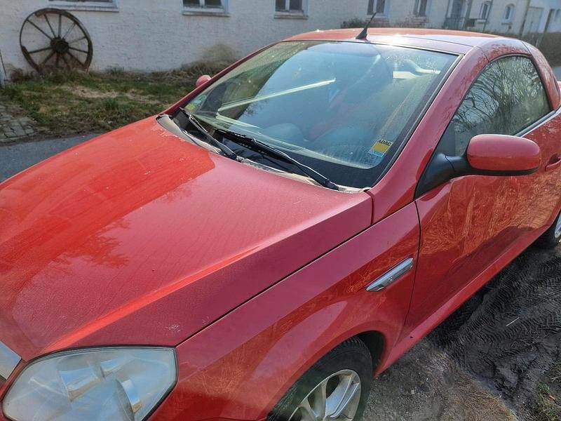 Gebraucht Opel Tigra 90 PS (66 kW) 2005 Rot Cabrio