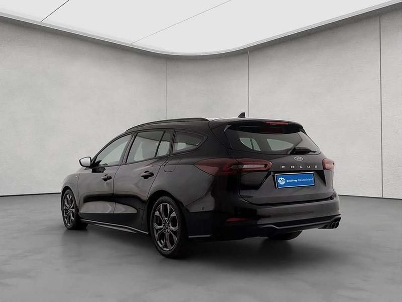 Gebraucht Ford Focus ST-Line 116 PS (85 kW) 2024 Agate black metallic Kombi