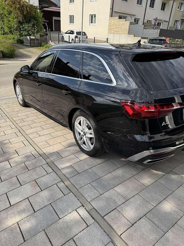 Gebraucht Audi A4 S-Line 150 PS (110 kW) 2024 Schwarz Kombi
