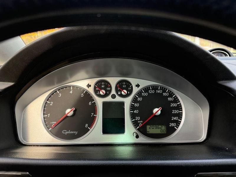 Gebraucht Ford Galaxy Futura 204 PS (150 kW) 2003 Grau Van / Kleinbus