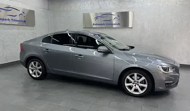 Gebraucht Volvo S60 Summum 190 PS (139 kW) 2018 Grau Limousine