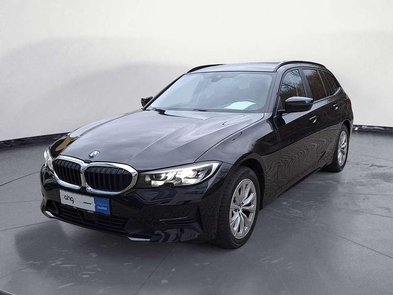 Gebraucht BMW 320 Advantage 190 PS (139 kW) 2022 Schwarz Kombi