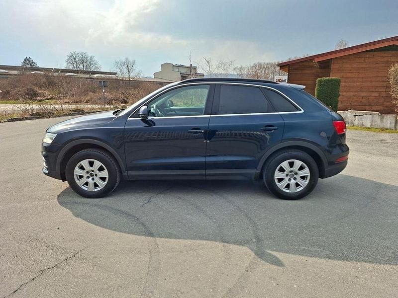 Gebraucht Audi Q3 Basis 150 PS (110 kW) 2018 Blau SUV