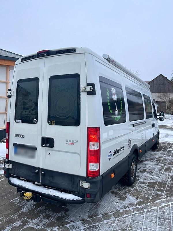 Gebraucht Iveco Daily 180 PS (132 kW) 2009 Weiß Van / Kleinbus
