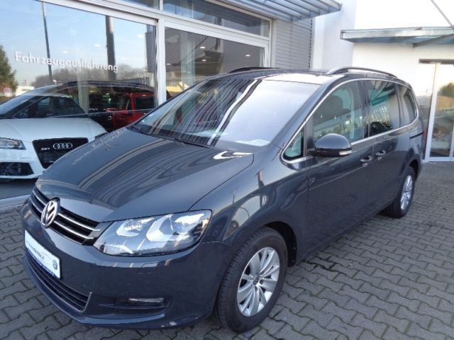 Gebraucht VW Sharan Comfortline 140 PS (102 kW) 2014 Grau Van / Kleinbus