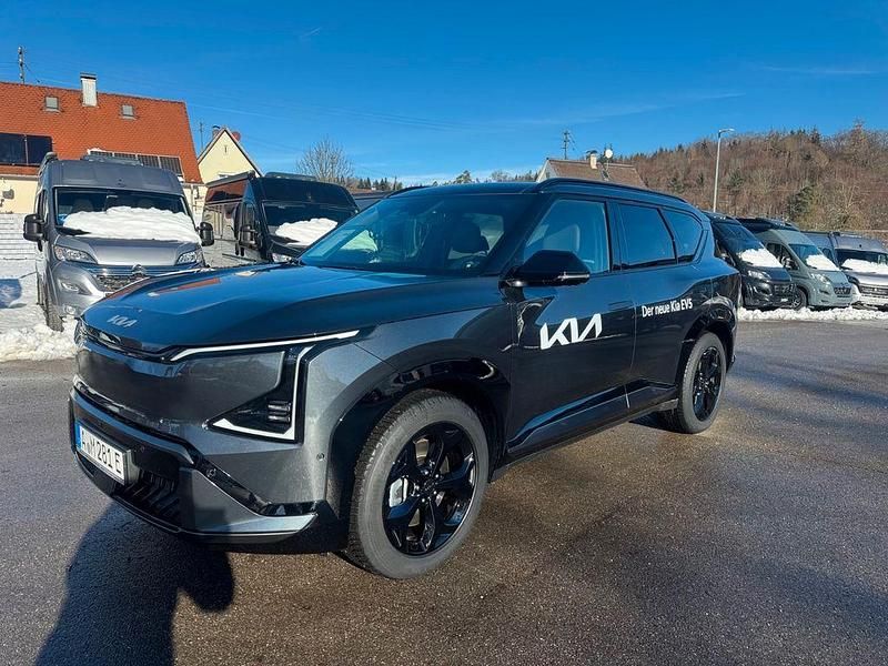 Grau Gebraucht 2026 Kia EV5 Launch Edition SUV | 49.390 € - Bild 1/4