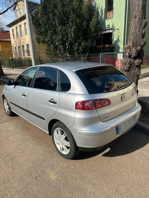 Gebraucht Seat Ibiza 2004 Silber Kleinwagen