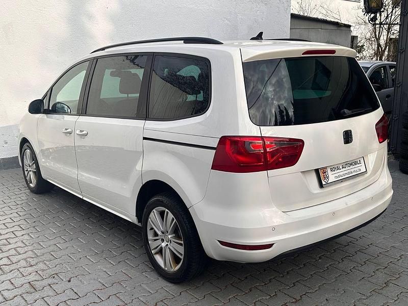 Gebraucht Seat Alhambra Style 140 PS (102 kW) 2010 Weiß Van / Kleinbus