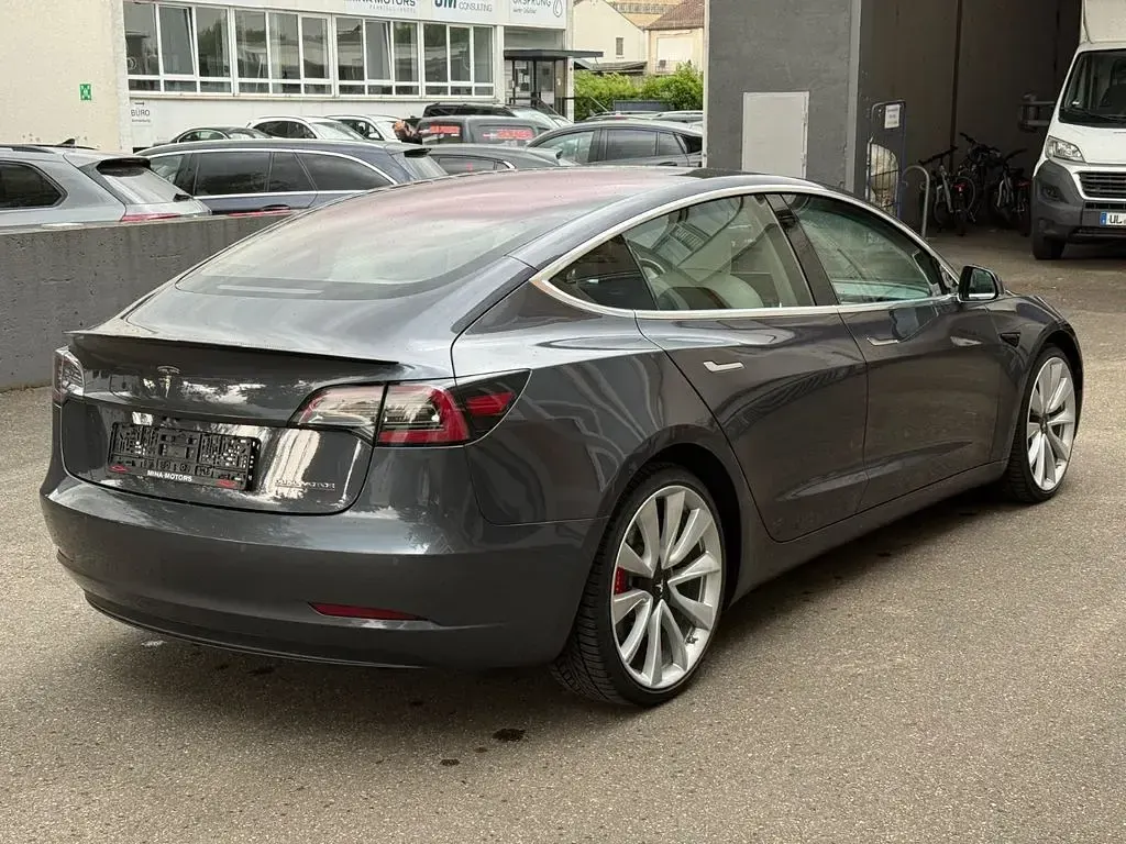 Occasion Tesla Model 3 Performance 377 kW (513 ch) 2019 Noir Berline