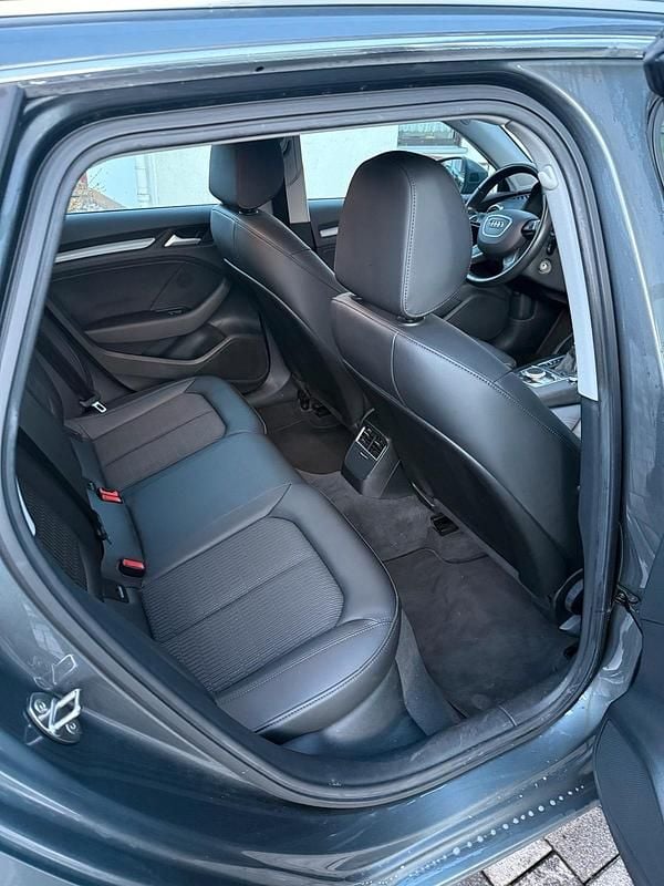 Gebraucht Audi A3 180 PS (132 kW) 2015 Grau Limousine