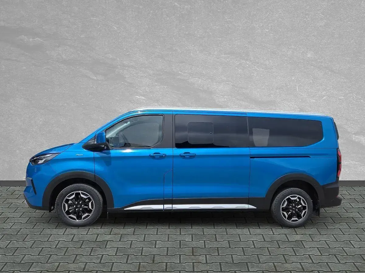 Neu Ford Tourneo Active 170 PS (125 kW) 2026 Digital aqua blue metallic Van / Kleinbus