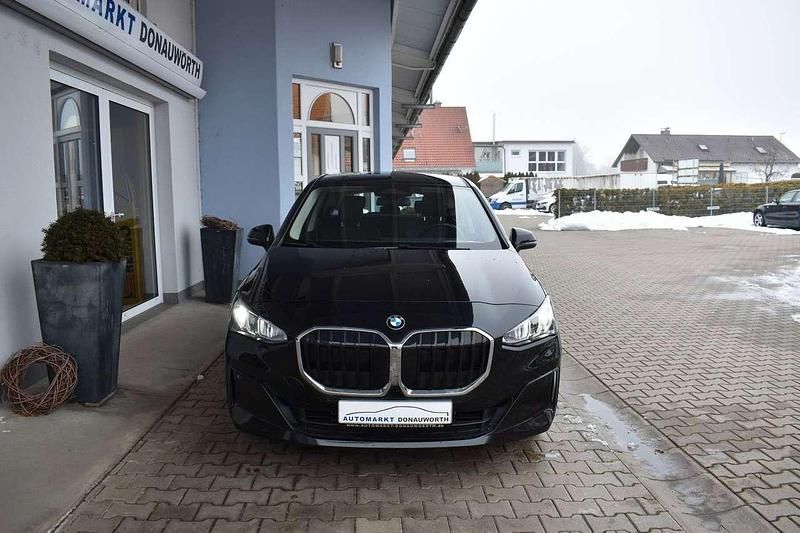Gebraucht BMW 218 Performance 136 PS (100 kW) 2022 Saphirschwarz Van / Kleinbus