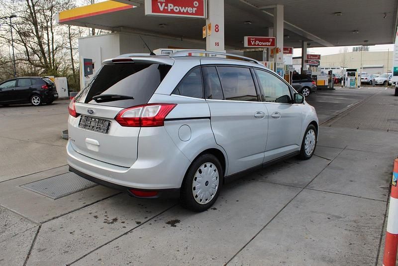 Gebraucht Ford Grand C-Max 163 PS (119 kW) 2013 Silber Van / Kleinbus