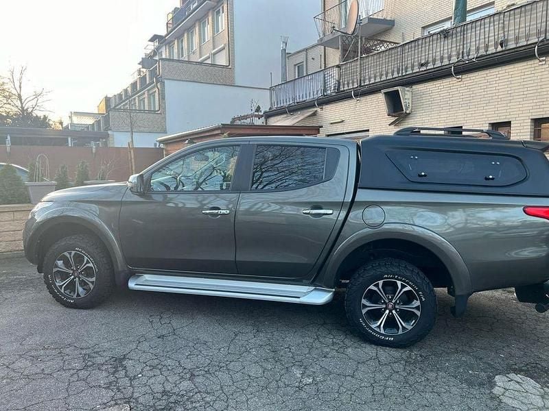 Grau Gebraucht 2017 Fiat Fullback Abholung | 19.999 € (Guter Preis) - Bild 1/4