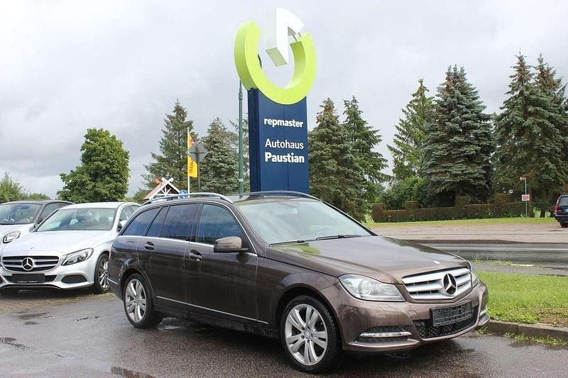 Dolomitbraun Gebraucht 2014 Mercedes C200 Kombi | 9.360 € (Superpreis) - Bild 1/4