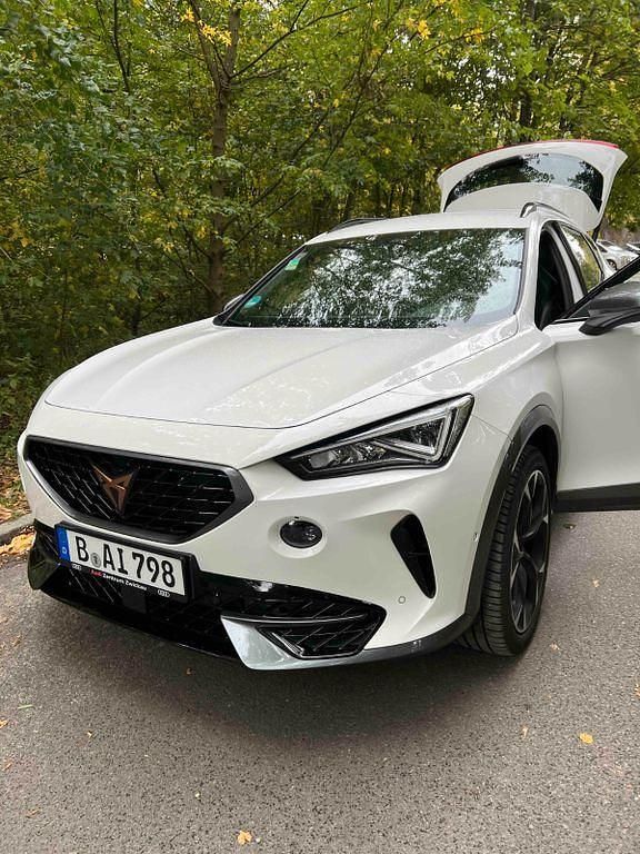 Weiß Gebraucht 2021 Cupra Formentor VZ SUV | 26.000 € (Superpreis) - Bild 1/4
