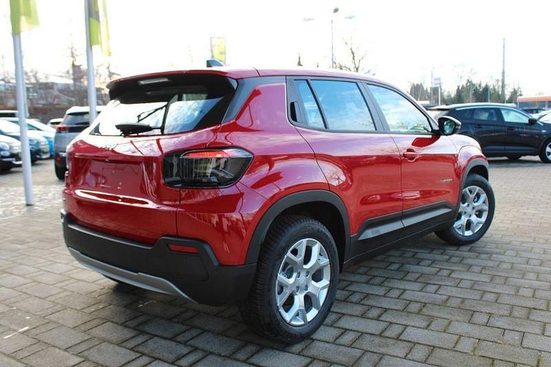 Gebraucht Jeep Avenger EV Altitude 114 kW (156 PS) 2025 Ruby red SUV