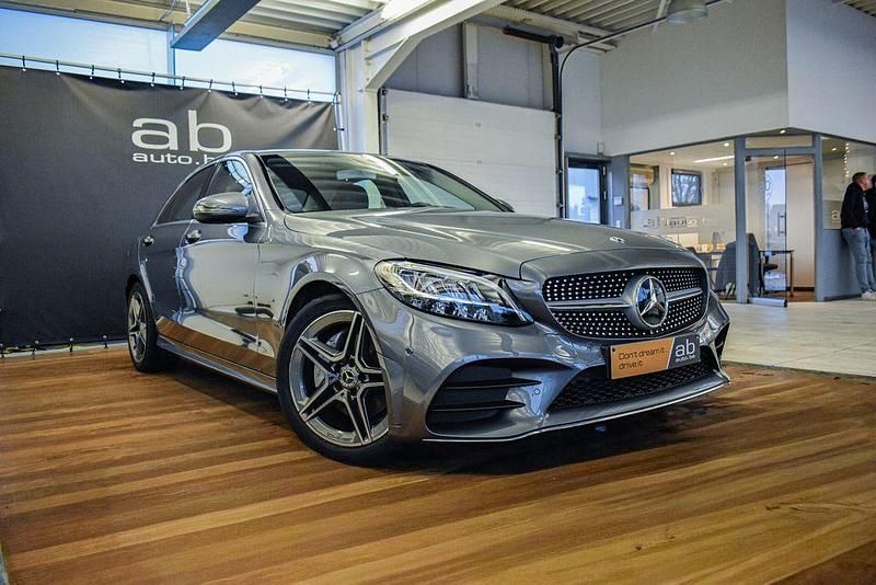 Gebraucht Mercedes C200 AMG line 184 PS (135 kW) 2019 Grau Limousine