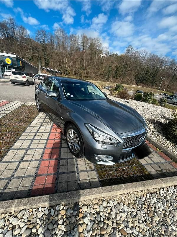 Gebraucht Infiniti Q70 364 PS (267 kW) 2015 Grau Limousine