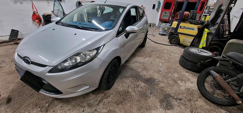 Gebraucht Ford Fiesta 68 PS (50 kW) 2009 Kleinwagen